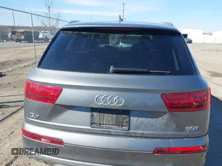 2018 Audi Q7 Premium Plus with VIN WA1LAAF70JD027840, listed as a IAAI auction lot 41695181 with 71,693 mi miles. Bid and sale history available at carsss.com. Image 16.