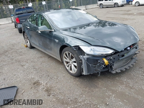 2013 Tesla Model S с VIN 5YJSA1CN1DFP27013, выставлен на аукционе IAAI как лот 42014212 с пробегом 65 858 миль миль и . История ставок и продаж доступна на DreamBid. Изображение 1.
