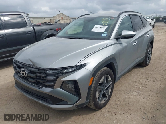2025 Hyundai Tucson SEL with VIN 5NMJB3DE8SH442517, listed as a IAAI auction lot 42028885 with 17,002 mi miles. Bid and sale history available at carsss.com. Image 2.