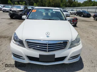 2013 Mercedes-Benz C 300 Sport z VIN WDDGF8AB3DR244616, wystawiony jako Copart lot #63582305 z przebiegiem 138 043 mil mil oraz Czysty tytuł • Clean title. Historia ofert i sprzedaży dostępna na DreamBid. Obrazek 5.
