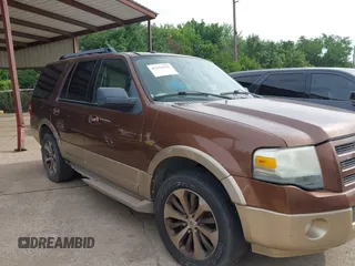 2011 Ford Expedition XLT z VIN 1FMJU1H57BEF12130, wystawiony jako IAAI lot #42352392 z przebiegiem 143 475 mil mil oraz . Historia ofert i sprzedaży dostępna na DreamBid. Obrazek 13.