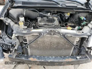 2011 Chrysler Town & Country Touring with VIN 2A4RR5DGXBR636817, listed as a Copart auction lot 88668935 with Not Provided miles and Non Repairable. Bid and sale history available at DreamBid. Image 12.