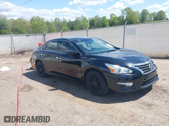 2013 Nissan Altima SV with VIN 1N4AL3AP0DC243052, listed as a IAAI auction lot 42014163 with 196,367 mi miles and . Bid and sale history available at carsss.com. Image 1.