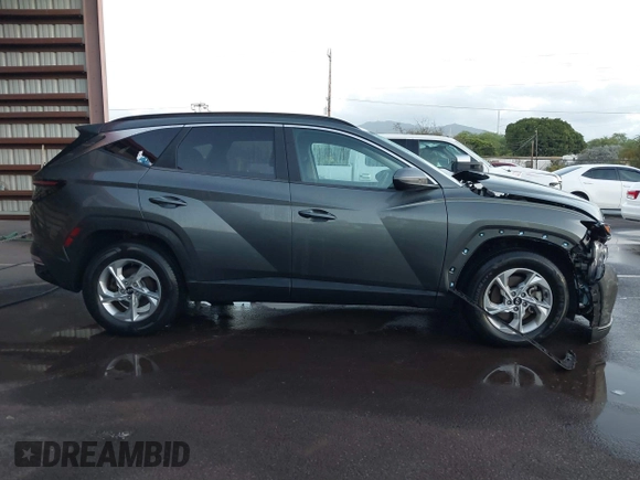 2022 Hyundai Tucson SEL with VIN 5NMJB3AE8NH018358, listed as a IAAI auction lot 41678049 with 29,591 mi miles. Bid and sale history available at carsss.com. Image 13.