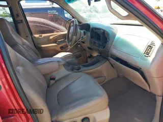 1999 Ford Expedition XLT with VIN 1FMRU17LXXLC35575, listed as a IAAI auction lot 42820162 with 166,172 mi miles and . Bid and sale history available at DreamBid. Image 5.