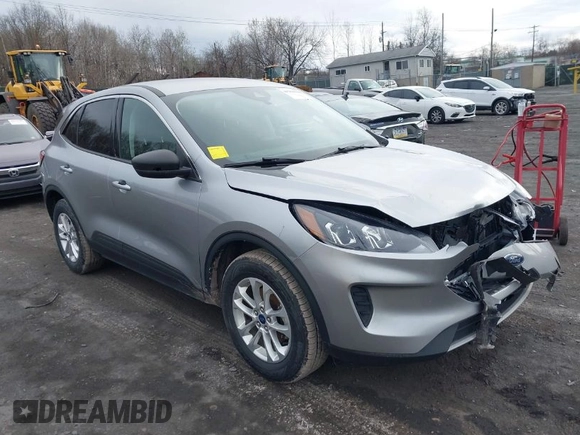 2022 Ford Escape SE with VIN 1FMCU9G69NUB81675, listed as a IAAI auction lot 41950508 with 49,841 mi miles. Bid and sale history available at carsss.com. Image 1.