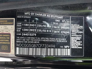 2012 Mercedes-Benz GLK with VIN WDCGG5GB7CF733494, listed as a IAAI auction lot 41933946 with 187,027 mi miles. Bid and sale history available at carsss.com. Image 9.