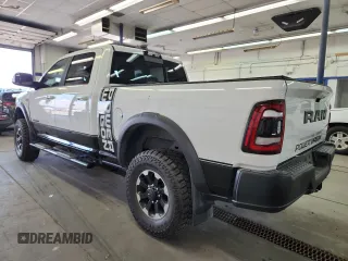 2020 Ram 2500 Power Wagon z VIN 3C6TR5EJ5LG126296, wystawiony jako Copart lot #57616555 z przebiegiem 67 960 mil mil oraz Szkoda całkowita • Salvage title. Historia ofert i sprzedaży dostępna na DreamBid. Obrazek 2.