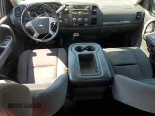 2009 Chevrolet Silverado 1500 LT with VIN 2GCEK23M291110057, listed as a Copart auction lot 56550305 with 126,449 mi miles and Salvage Title. Bid and sale history available at DreamBid. Image 8.