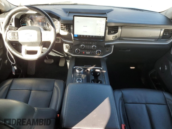 2024 Ford Expedition Max XLT with VIN 1FMJK1J81REA10010, listed as a Copart auction lot 47220685 with 28,153 mi miles and Clean Title. Bid and sale history available at DreamBid. Image 8.