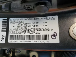 2019 Toyota Tacoma SR z VIN 3TMCZ5AN4KM273999, wystawiony jako Copart lot #55942135 z przebiegiem 101 513 mil mil oraz Szkoda całkowita • Salvage title. Historia ofert i sprzedaży dostępna na DreamBid. Obrazek 12.