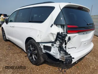 2025 Chrysler Pacifica Limited z VIN 2C4RC1GG0SR515368, wystawiony jako IAAI lot #42394201 z przebiegiem 14 810 mil mil oraz . Historia ofert i sprzedaży dostępna na DreamBid. Obrazek 3.