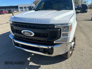 2022 Ford F-350 XL with VIN 1FD8W3HT5NEE12597, listed as a Copart auction lot 87929005 with 69,996 mi miles and Clean Title. Bid and sale history available at DreamBid. Image 2.