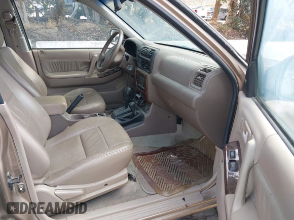 2000 Isuzu Rodeo with VIN 4S2DM58W3Y4328503, listed as a IAAI auction lot 42405198 with 190,328 mi miles and . Bid and sale history available at DreamBid. Image 5.