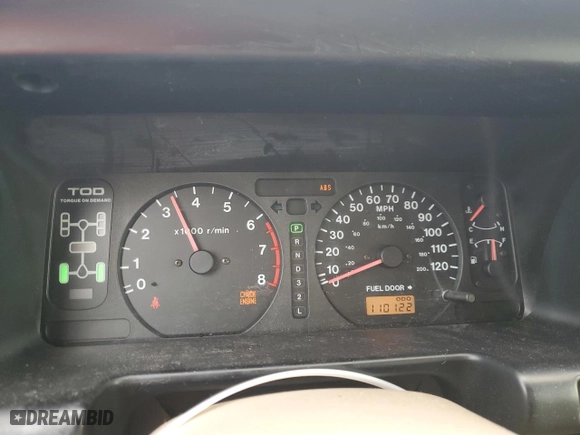 2002 Isuzu Trooper S with VIN JACDJ58X427J10541, listed as a Copart auction lot 88672255 with 110,122 mi miles and Salvage Title. Bid and sale history available at carsss.com. Image 9.