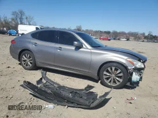 2013 Infiniti M z VIN JN1BY1AP9DM512439, wystawiony jako Copart lot #50368165 z przebiegiem 177 809 mil mil oraz Szkoda całkowita • Salvage title. Historia ofert i sprzedaży dostępna na DreamBid. Obrazek 4.