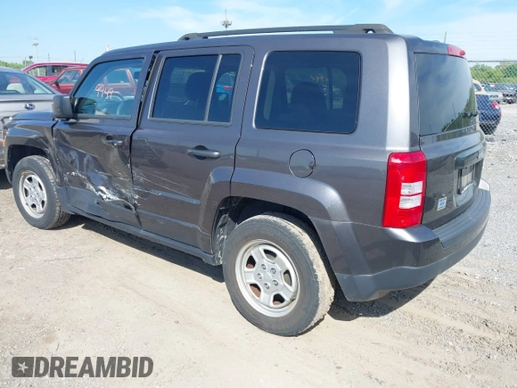 2017 Jeep Patriot Sport z VIN 1C4NJPBB1HD172598, wystawiony jako IAAI lot #42209949 z przebiegiem 65 560 mil mil oraz . Historia ofert i sprzedaży dostępna na DreamBid. Obrazek 3.