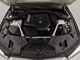 2019 BMW 5 Series 530i with VIN WBAJA5C57KWW14580, listed as a Copart auction lot 54627645 with 94,376 mi miles and Clean title. Bid and sale history available at DreamBid. Image 14.