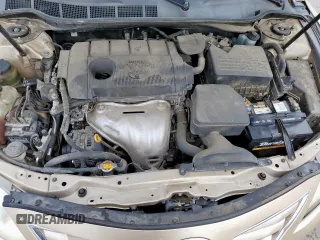 2010 Toyota Camry z VIN 4T1BF3EK4AU112728, wystawiony jako Copart lot #54740835 z przebiegiem 133 340 mil mil oraz Szkoda całkowita • Salvage title. Historia ofert i sprzedaży dostępna na DreamBid. Obrazek 11.