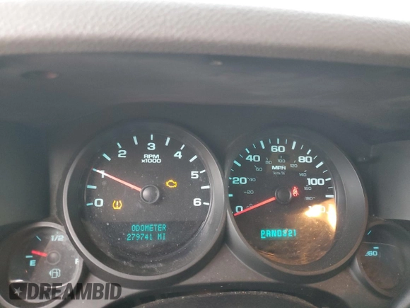 2009 Chevrolet Silverado 1500 Work Truck with VIN 1GCEC14X79Z170147, listed as a Copart auction lot 86993404 with 279,741 mi miles and Clean Title. Bid and sale history available at DreamBid. Image 9.