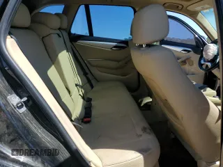 2014 BMW X1 sDrive28i z VIN WBAVM1C52EVW51919, wystawiony jako Copart lot #52282325 z przebiegiem Nie podano mil oraz Szkody całkowita. Historia ofert i sprzedaży dostępna na DreamBid. Obrazek 12.
