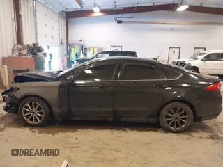 2017 Ford Fusion SE с VIN 3FA6P0H7XHR171654, выставлен на аукционе IAAI как лот 41020604 с пробегом 190 375 миль миль и . История ставок и продаж доступна на DreamBid. Изображение 14.