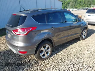 2013 Ford Escape SE with VIN 1FMCU0GX5DUD22065, listed as a IAAI auction lot 42529493 with 134,200 mi miles and . Bid and sale history available at DreamBid. Image 4.