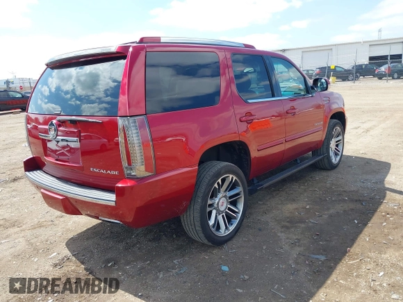 2013 Cadillac Escalade Premium with VIN 1GYS4CEF1DR296895, listed as a IAAI auction lot 42029447 with 77,357 mi miles. Bid and sale history available at carsss.com. Image 4.