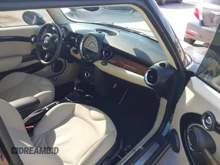 2012 MINI Hardtop S with VIN WMWSV3C50CT388026, listed as a IAAI auction lot 42093542 with 51,308 mi miles and . Bid and sale history available at DreamBid. Image 5.