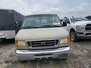 2006 Ford Econoline Passenger XL with VIN 1FBNE31L16HB32734, listed as a Copart auction lot 61421825 with 204,661 mi miles and Clean title. Bid and sale history available at DreamBid. Image 5.