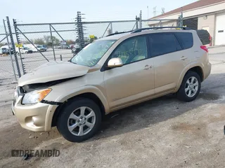 2010 Toyota RAV4 Limited с VIN 2T3DK4DV8AW024486, выставлен на аукционе IAAI как лот 42158773 с пробегом 142 276 миль миль и . История ставок и продаж доступна на DreamBid. Изображение 17.