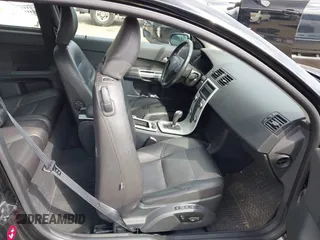 2013 Volvo C30 T5 with VIN YV1672MK4D2308774, listed as a IAAI auction lot 42005076 with 91,921 mi miles and . Bid and sale history available at DreamBid. Image 5.