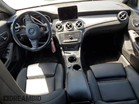 2019 Mercedes-Benz CLA 250 z VIN WDDSJ4EB7KN707972, wystawiony jako Copart lot #57691025 z przebiegiem 63 396 mil mil oraz Czysty tytuł • Clean title. Historia ofert i sprzedaży dostępna na DreamBid. Obrazek 8.
