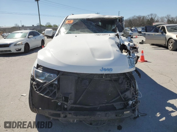 2019 Jeep Grand Cherokee Laredo E z VIN 1C4RJEAG8KC556538, wystawiony jako Copart lot #50733865 z przebiegiem Nie podano mil oraz Nie do naprawy • Non repairable. Historia ofert i sprzedaży dostępna na DreamBid. Obrazek 5.