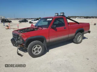 1989 Dodge Dakota z VIN 1B7GG66X6KS127702, wystawiony jako Copart lot #43276685 z przebiegiem 121 862 mil mil oraz Czysty tytuł • Clean title. Historia ofert i sprzedaży dostępna na DreamBid. Obrazek 1.