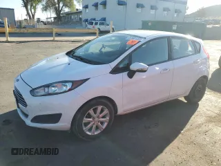 2014 Ford Fiesta SE z VIN 3FADP4EJ3EM139913, wystawiony jako Copart lot #57081225 z przebiegiem 182 280 mil mil oraz Czysty tytuł • Clean title. Historia ofert i sprzedaży dostępna na DreamBid. Obrazek 1.