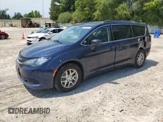 2020 Chrysler Voyager LXI with VIN 2C4RC1DG2LR146924, listed as a Copart auction lot 62765814 with 155,641 mi miles and Salvage Title. Bid and sale history available at carsss.com. Image 1.