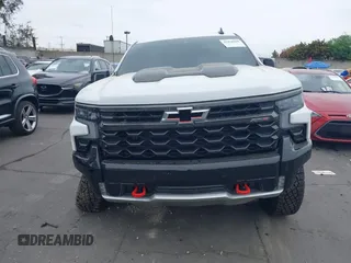 2025 Chevrolet Silverado 1500 with VIN 3GCUKHEL6SG224899, listed as a IAAI auction lot 41828205 with 3,067 mi miles and . Bid and sale history available at DreamBid. Image 13.