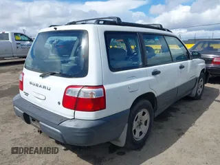 2001 Subaru Forester L with VIN JF1SF63591H748482, listed as a IAAI auction lot 41813762 with 187,412 mi miles. Bid and sale history available at carsss.com. Image 4.