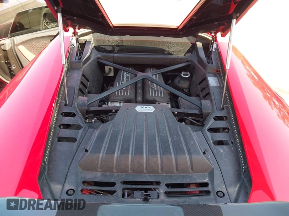 2017 Lamborghini Huracan z VIN ZHWUC2ZF9HLA07464, wystawiony jako IAAI lot #40491332 z przebiegiem 15 069 mil mil oraz . Historia ofert i sprzedaży dostępna na DreamBid. Obrazek 10.