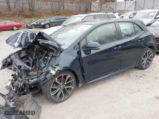2019 Toyota Corolla Hatchback SE with VIN JTNK4RBE2K3044511, listed as a IAAI auction lot 41490601 with 117,001 mi miles. Bid and sale history available at carsss.com. Image 17.