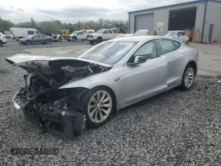 2017 Tesla Model S 60 with VIN 5YJSA1E16HF180191, listed as a Copart auction lot 55901805 with Not provided miles and Salvage title. Bid and sale history available at DreamBid. Image 1.