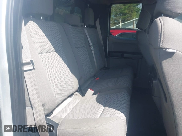 2017 Ford F-150 XL z VIN 1FTFX1EF1HFC58108, wystawiony jako IAAI lot #41961860 z przebiegiem 156 002 mil mil oraz . Historia ofert i sprzedaży dostępna na DreamBid. Obrazek 8.