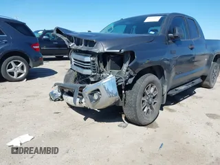 2017 Toyota Tundra 2WD SR5 with VIN 5TFRY5F16HX228522, listed as a IAAI auction lot 41712834 with 111,910 mi miles. Bid and sale history available at carsss.com. Image 6.