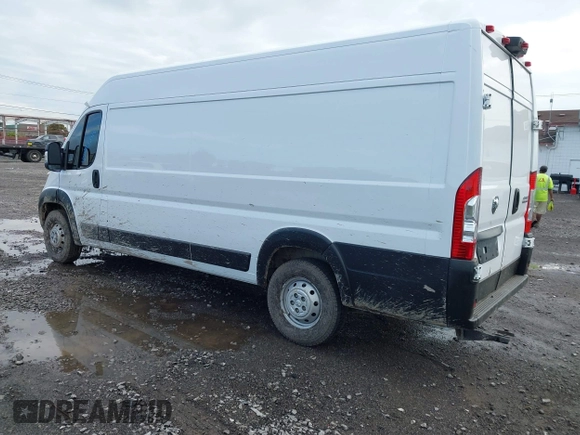 2023 Ram ProMaster Cargo with VIN 3C6MRVJG5PE511969, listed as a IAAI auction lot 40445544 with 220,363 mi miles and . Bid and sale history available at DreamBid. Image 3.
