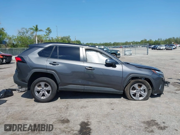 2022 Toyota RAV4 XLE with VIN 2T3W1RFV5NW202544, listed as a IAAI auction lot 42295293 with 60,759 mi miles and . Bid and sale history available at DreamBid. Image 14.