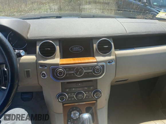 2013 Land Rover LR4 HSE with VIN SALAG2D40DA671251, listed as a Copart auction lot 54762885 with 157,128 mi miles and Clean Title. Bid and sale history available at DreamBid. Image 9.
