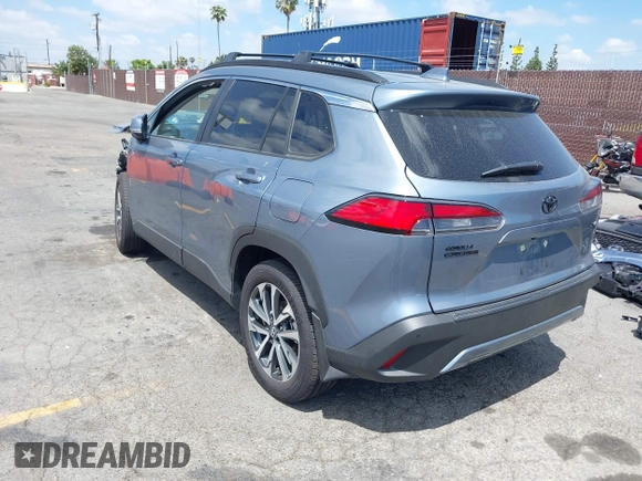 2024 Toyota Corolla Cross XLE with VIN 7MUDAAAG4RV112364, listed as a IAAI auction lot 42272971 with 2,764 mi miles and . Bid and sale history available at DreamBid. Image 3.