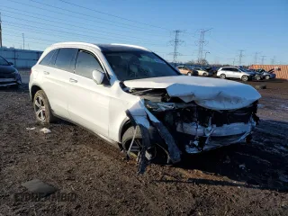 2018 Mercedes-Benz GLC 300 with VIN WDC0G4JBXJV023058, listed as a Copart auction lot 46691895 with Not provided miles and Salvage title. Bid and sale history available at DreamBid. Image 4.