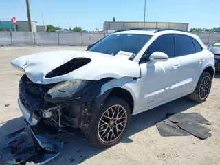 2017 Porsche Macan GTS with VIN WP1AG2A51HLB54747, listed as a IAAI auction lot 42038344 with 70,306 mi miles and . Bid and sale history available at carsss.com. Image 2.